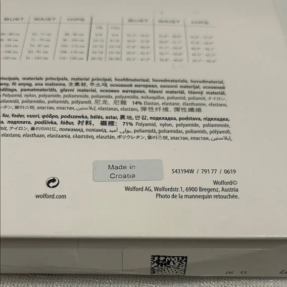 Wolford Vermont Black Short Sleeve Body Brand new in box size large - Picture 6 of 8